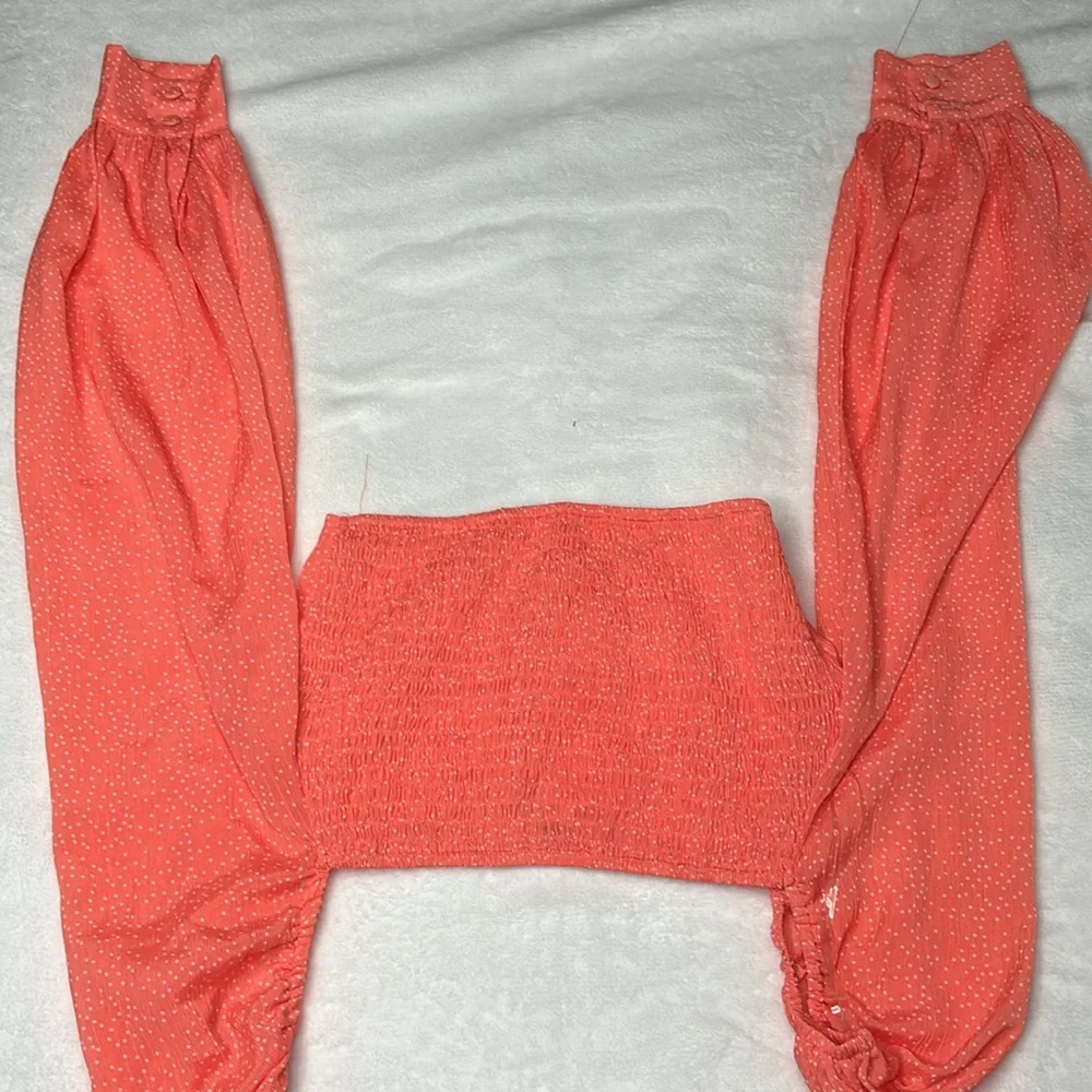 pink coral blouse crop top - Picture 3 of 3
